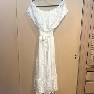 Shein white like new white summery dress with belt size small